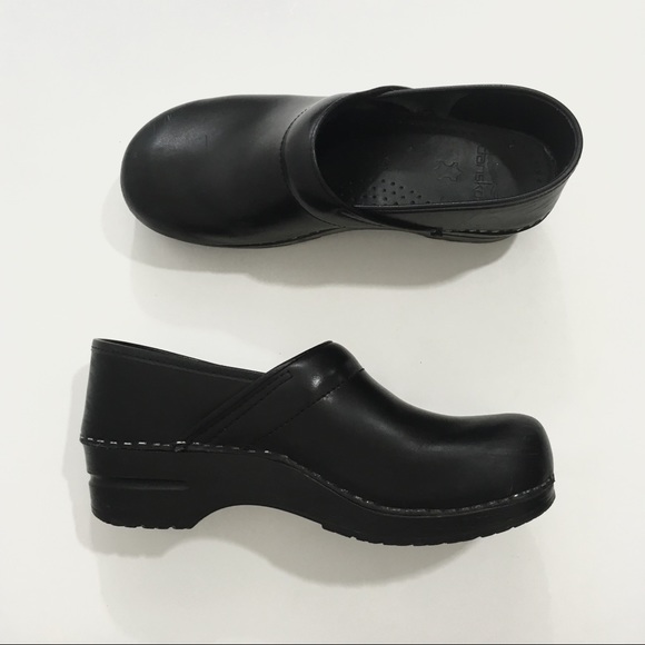 Dansko Shoes - Dansko Professional Clog Black Leather 41 11